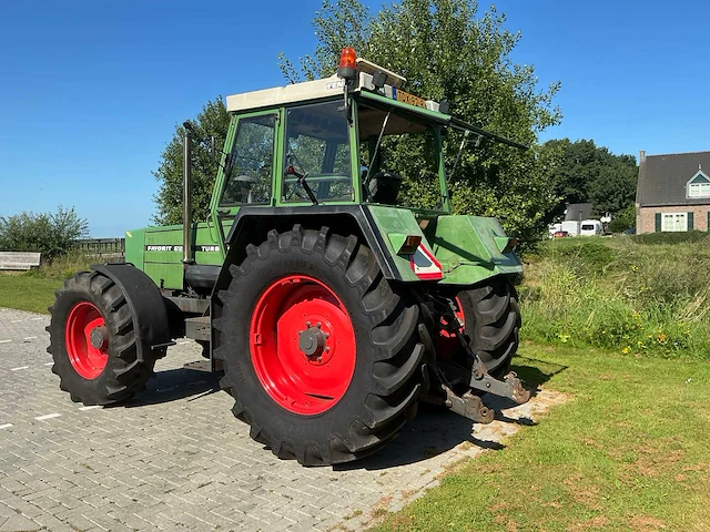1983 fendt 612ls vierwielaangedreven landbouwtractor - afbeelding 27 van  30
