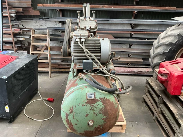 1983 gebr creemers c61900p00 schroefcompressor - afbeelding 9 van  16