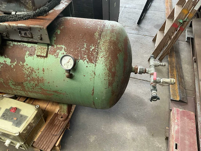 1983 gebr creemers c61900p00 schroefcompressor - afbeelding 12 van  16