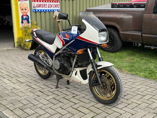 1983 honda vfr 750cc motorfiets - afbeelding 11 van  13