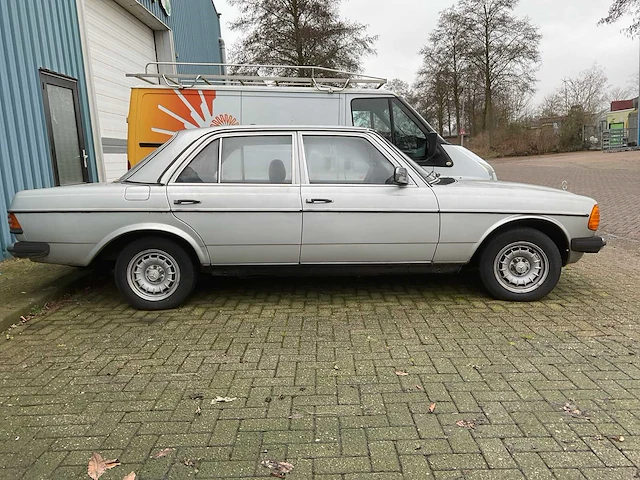 1983 mercedes-benz 200-280 (w123) personenauto - afbeelding 19 van  21