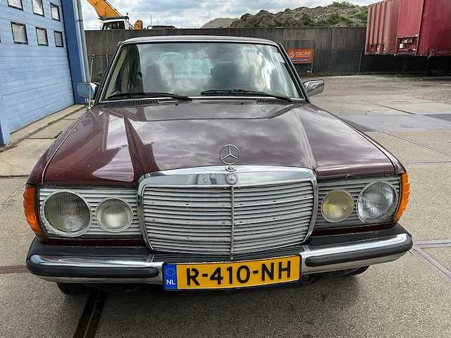 1983 mercedes-benz 240d personenauto - afbeelding 9 van  15