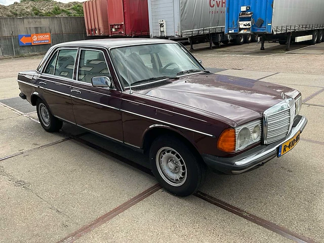 1983 mercedes-benz 240d personenauto - afbeelding 10 van  15
