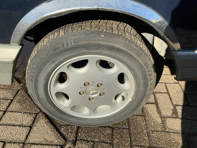 1983 mercedes-benz 500sec personenauto - afbeelding 18 van  27