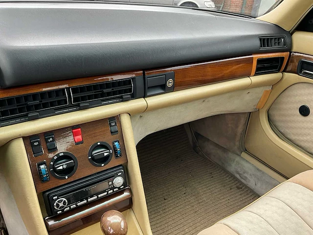 1983 mercedes-benz s-klasse 380 se personenauto - afbeelding 4 van  18