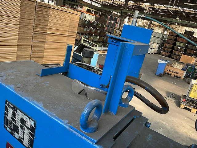 1983 schlatter selecta p1.171.20.32 puntlasmachine - afbeelding 8 van  23