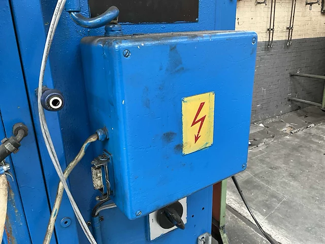 1983 schlatter selecta p1.171.20.32 puntlasmachine - afbeelding 11 van  23