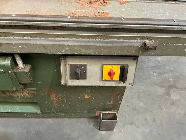 1984 altendorf tafelcirkelzaagmachine - afbeelding 9 van  9