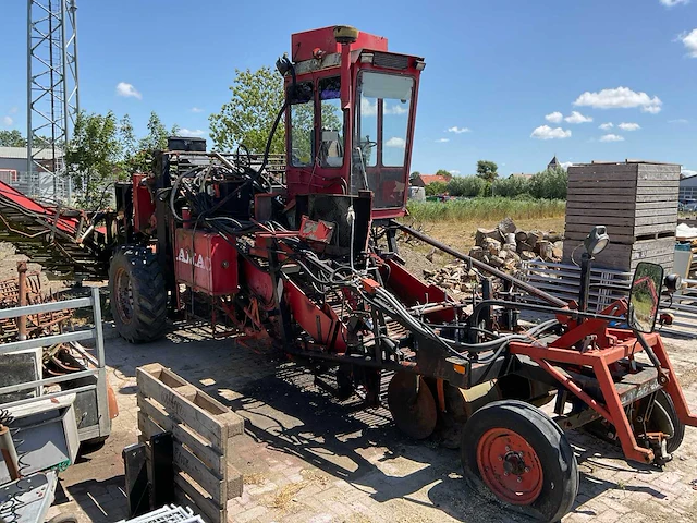 1984 amac zm2 aardappelrooier - afbeelding 23 van  37