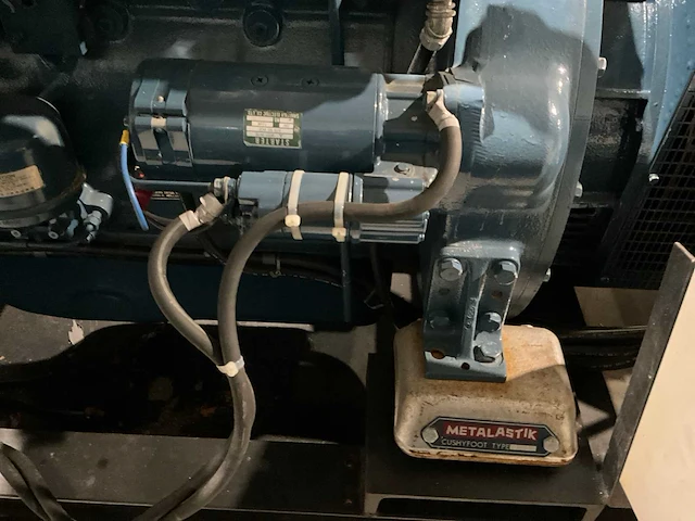 1984 avk dkbn49/250-4ts noodstroomgenerator (2x) - afbeelding 10 van  52