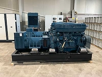 1984 avk dkbn49/250-4ts noodstroomgenerator (2x)