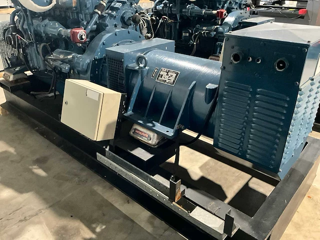 1984 avk dkbn49/250-4ts noodstroomgenerator (2x) - afbeelding 19 van  52