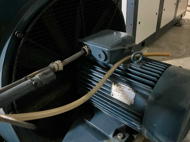 1984 avk dkbn49/250-4ts noodstroomgenerator (2x) - afbeelding 44 van  52