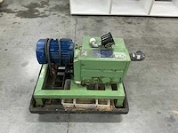 1984 becker u2. 100 sa vacuümpomp - afbeelding 2 van  9