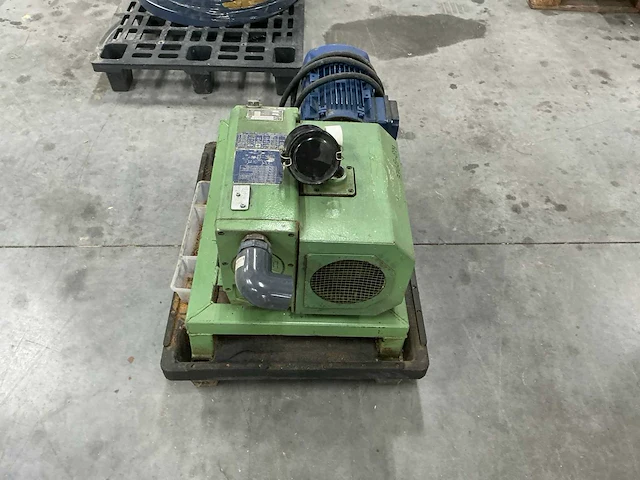 1984 becker u2. 100 sa vacuümpomp - afbeelding 4 van  9