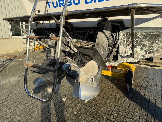 1984 bruno abbate - primatist 30 turbo diesel - motor yacht - afbeelding 8 van  36