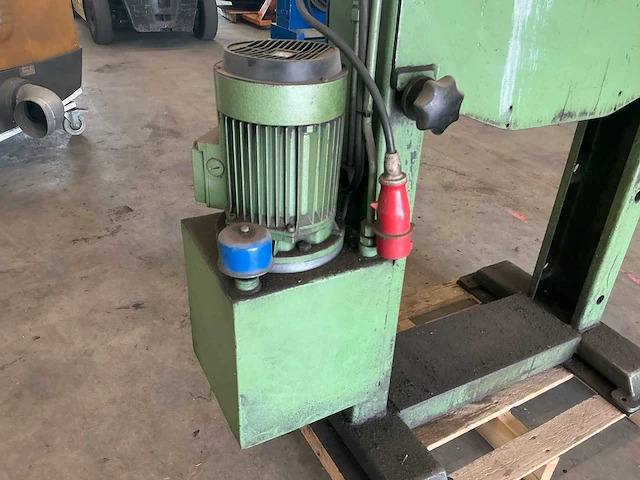 1984 euma ehp-10-he hydraulische pers 10 ton - afbeelding 2 van  14