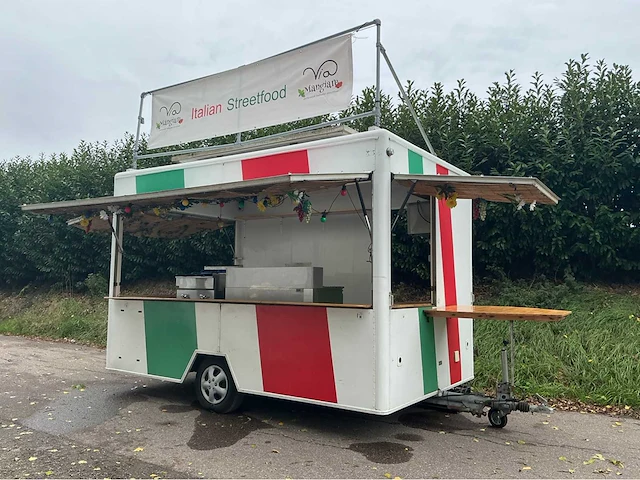 1984 evels foodtruck - afbeelding 1 van  65