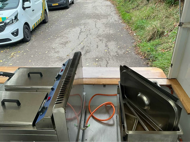1984 evels foodtruck - afbeelding 17 van  65