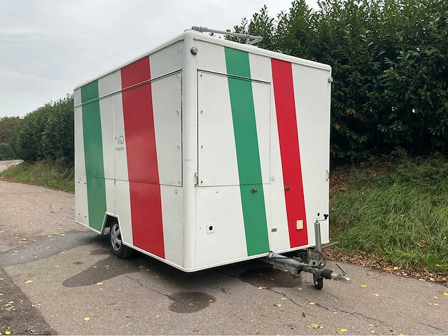 1984 evels foodtruck - afbeelding 54 van  65