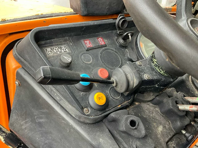 1984 fendt 270p tweewielaangedreven landbouwtractor - afbeelding 19 van  29