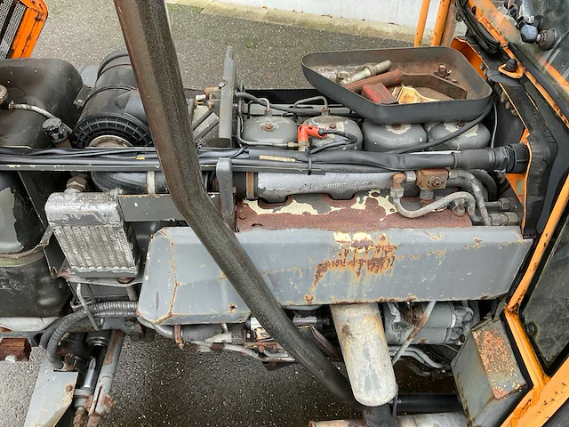1984 fendt 270p tweewielaangedreven landbouwtractor - afbeelding 25 van  29