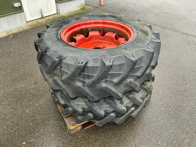 1984 fendt 270p tweewielaangedreven landbouwtractor - afbeelding 27 van  29