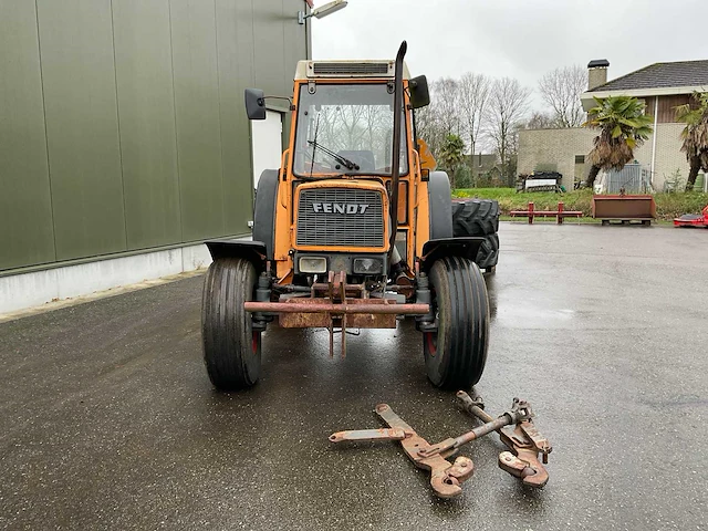 1984 fendt 270p tweewielaangedreven landbouwtractor - afbeelding 2 van  29
