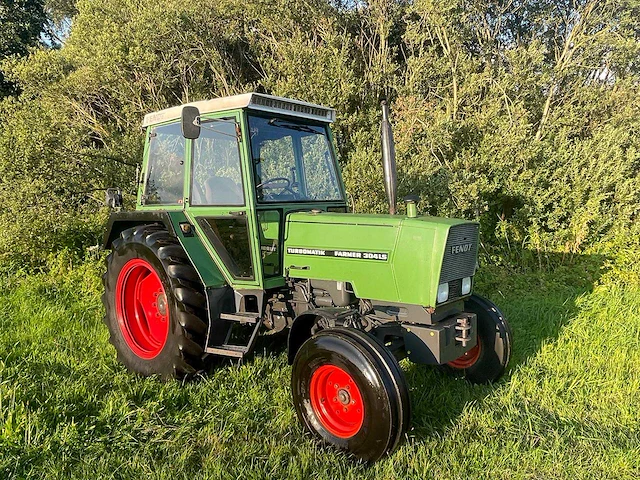 1984 fendt farmer 304 ls turbomatik tweewielaangedreven landbouwtractor - afbeelding 6 van  13