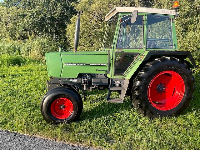 1984 fendt farmer 304 ls turbomatik tweewielaangedreven landbouwtractor - afbeelding 7 van  13