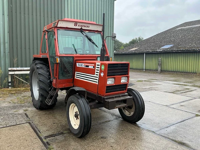 1984 fiat 7090 oldtimer tractor - afbeelding 23 van  30