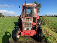 1984 international 845xl tweewielaangedreven landbouwtractor - afbeelding 6 van  12