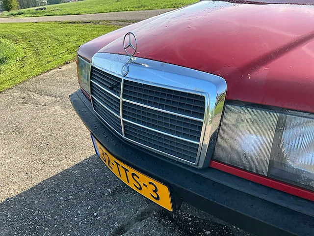 1984 mercedes-benz 190 d oldtimer - afbeelding 8 van  41