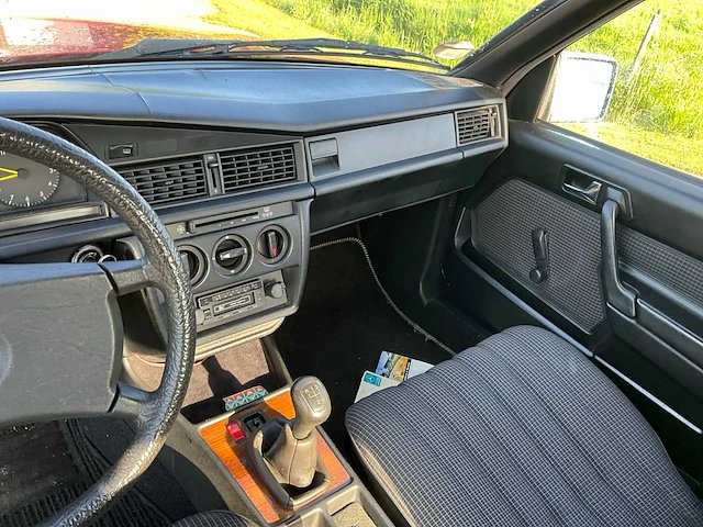 1984 mercedes-benz 190 d oldtimer - afbeelding 20 van  41
