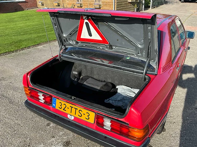 1984 mercedes-benz 190 d oldtimer - afbeelding 31 van  41