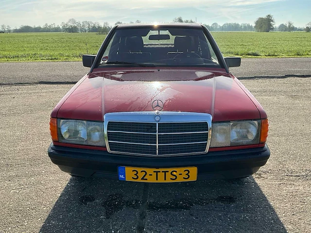 1984 mercedes-benz 190 d oldtimer - afbeelding 23 van  41