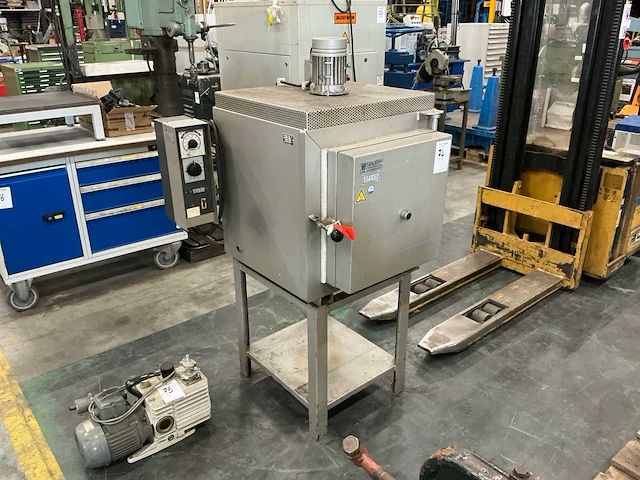 1984 naber n 50 cl laboratoriumoven - afbeelding 1 van  8