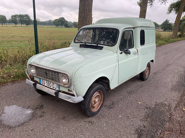 1984 renault 4 combi personenauto - afbeelding 1 van  13