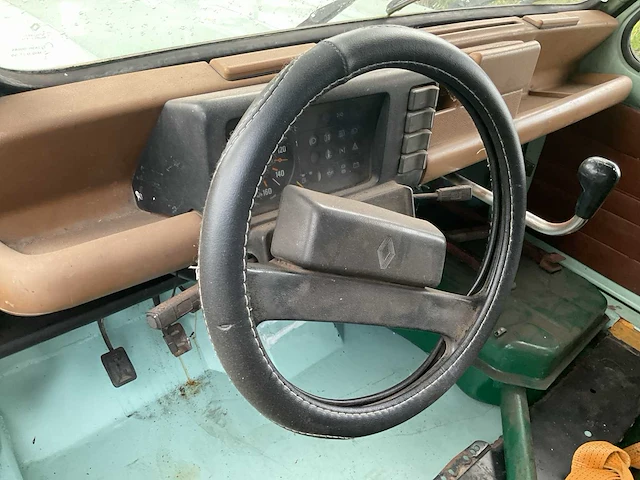 1984 renault 4 combi personenauto - afbeelding 10 van  13