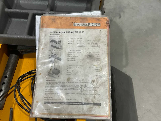 1984 schenck a-s-g raw 03 mobiele banden balanceer machine - afbeelding 10 van  12