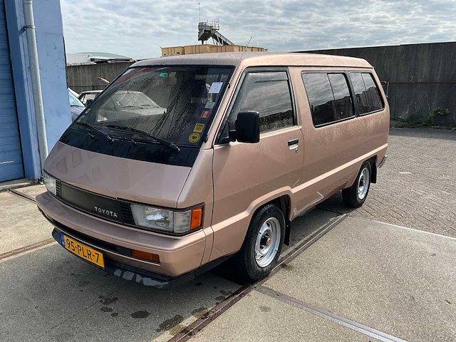1984 toyota model f lite ace gl personenbus - afbeelding 1 van  24