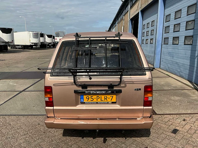 1984 toyota model f lite ace gl personenbus - afbeelding 21 van  24