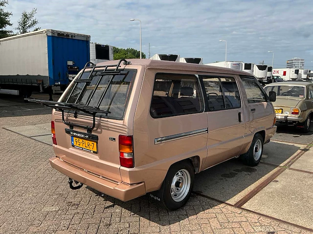 1984 toyota model f lite ace gl personenbus - afbeelding 22 van  24