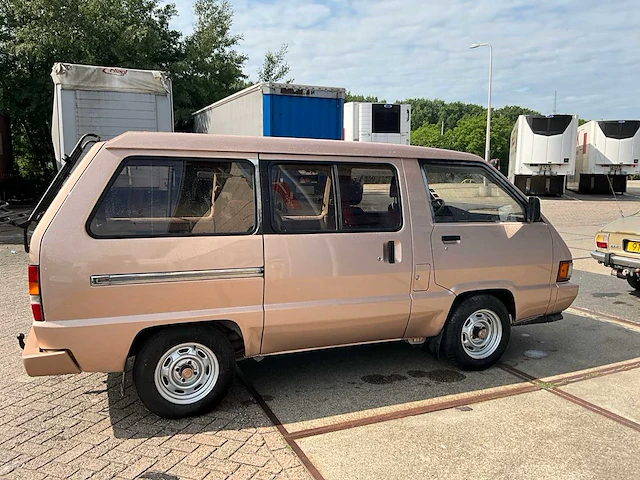 1984 toyota model f lite ace gl personenbus - afbeelding 23 van  24