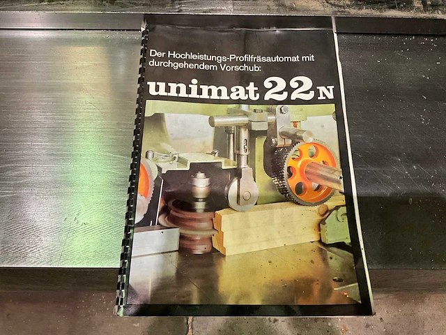 1984 weinig unimat 22a vierzijdige profileer- en schaafmachine - afbeelding 16 van  17