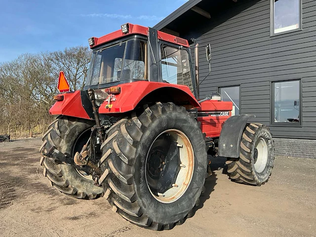 1985 case ih 1455xl vierwielaangedreven landbouwtractor - afbeelding 42 van  44