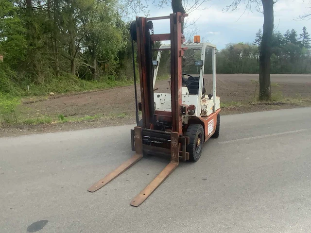 1985 datsun ef 25 vorkheftruck - afbeelding 12 van  28
