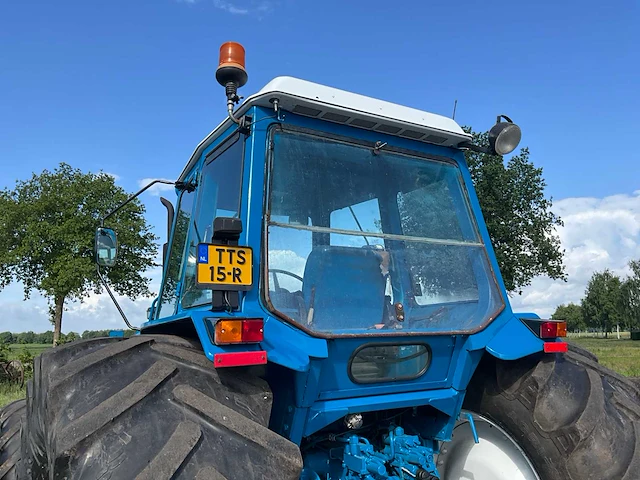 1985 ford 8210 vierwielaangedreven landbouwtractor - afbeelding 5 van  39