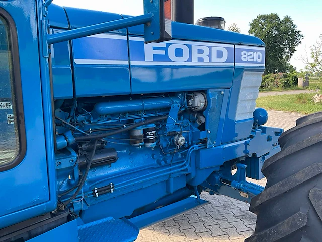 1985 ford 8210 vierwielaangedreven landbouwtractor - afbeelding 7 van  39