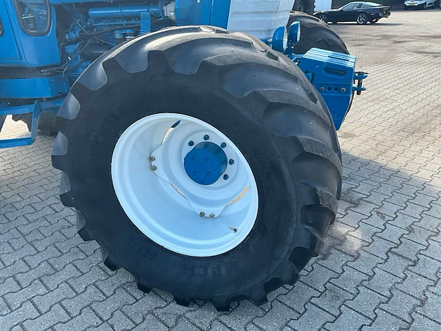 1985 ford 8210 vierwielaangedreven landbouwtractor - afbeelding 11 van  39
